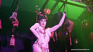 Класът по йога започва да се смущава, когато BBW започва да Smushin' българско порно филми