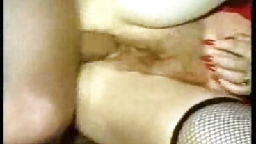 LETSDOEIT: Страхотни момичета правят романтична лесбийска тройка на PornHD balgarski porno klipove