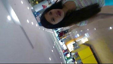 Г-жа ThunderTits изневерява на български секс видеоклипове Хъби с детегледачка