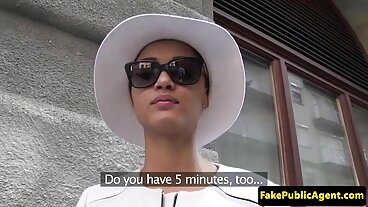 Skylar Vox balgarski porno saitove пуска майката на всички цици