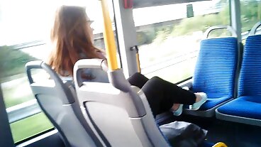 2 блондинки SexBombs искат САМО АНАЛ в FFM секс клипове български тройка