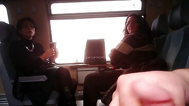 Slim4K: Спонтанен секс с BF завършва за палава шега с кремпай на PornHD български порно клипове