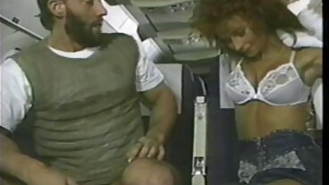 Доведеният син се възползва от възможността да български порно филми се чука с мащехата си