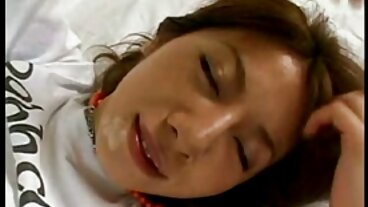 Douchey Stepson дава трудно време и член на български порно филми мащехата