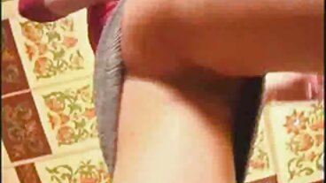 Потни тренировки и изпарен секс с гърдата мадама Ivy Secret balgarski seks klipove