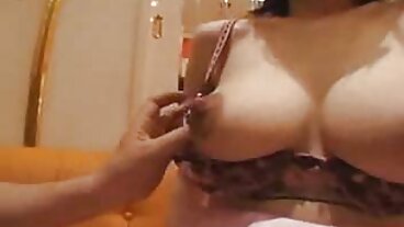 TUSHYRAW български порно филми 2 Babes RawDogged в своите Tushy